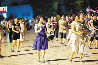 娱乐吃瓜酱广场舞视频,跟随娱乐吃瓜酱，一起跳进欢乐的舞蹈世界